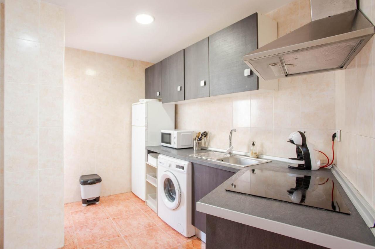 Malvarosa Beach Economy Apartment Valencia Exterior photo