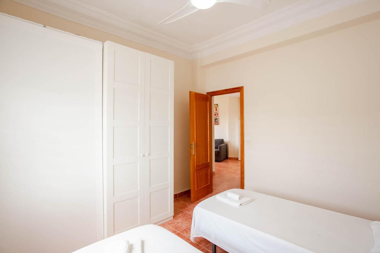 Malvarosa Beach Economy Apartment Valencia Exterior photo