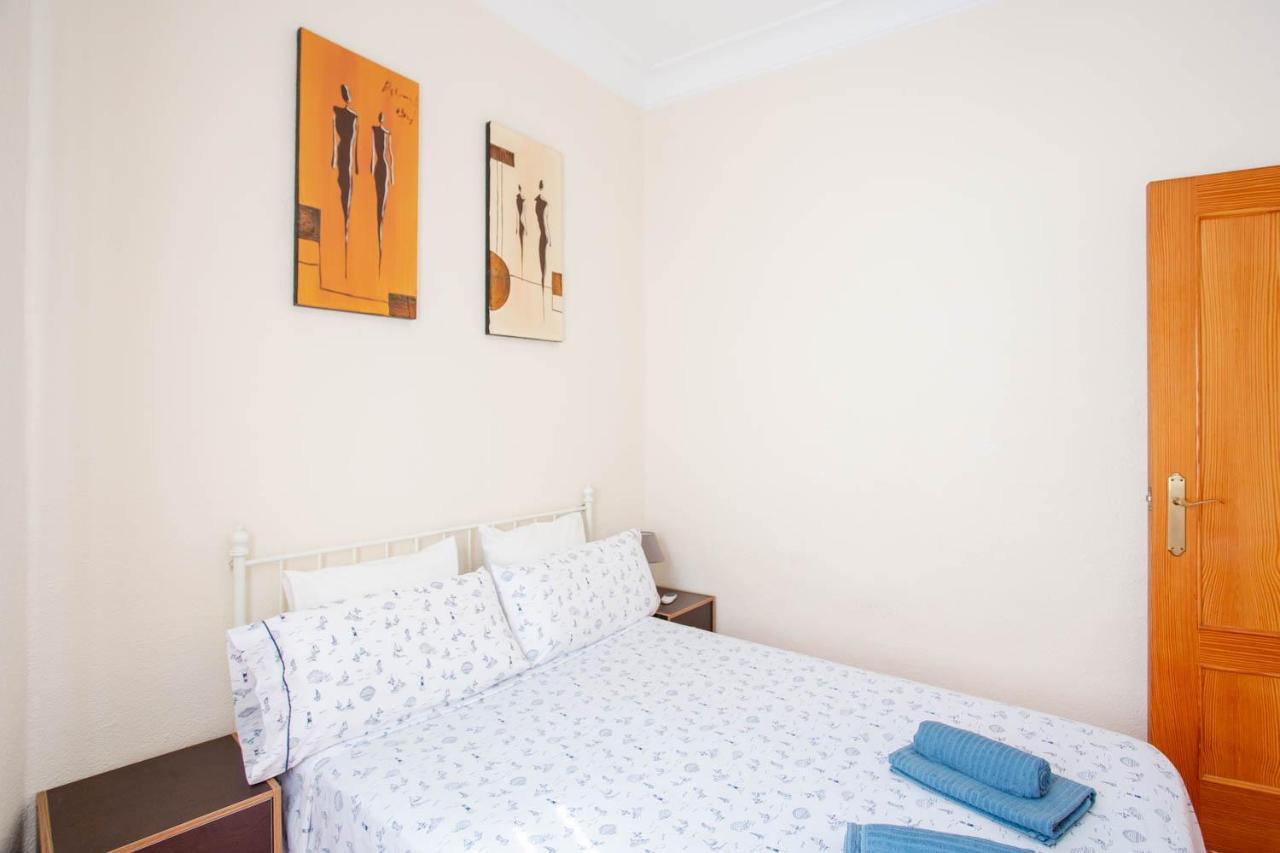 Malvarosa Beach Economy Apartment Valencia Exterior photo